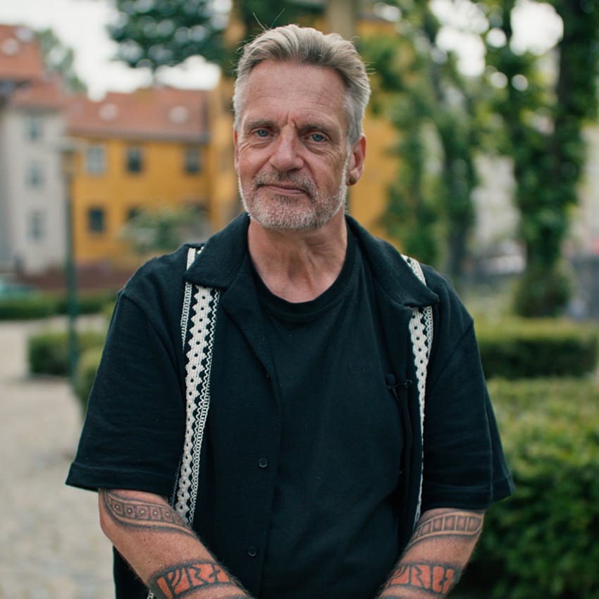 Happy hippie med Weirdwalks