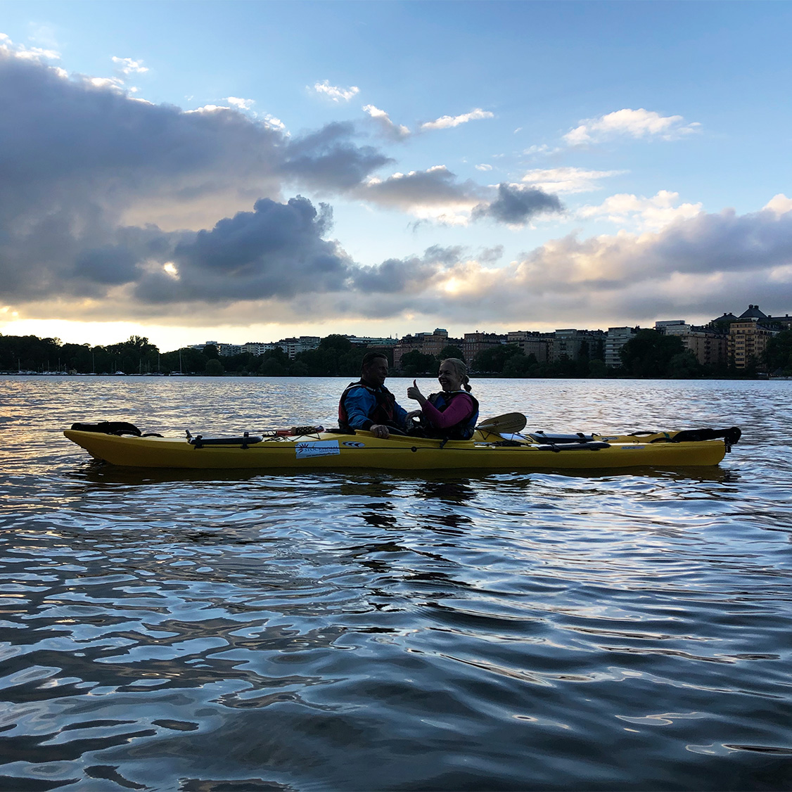 Kvällskajak i city med Stockholm Adventures