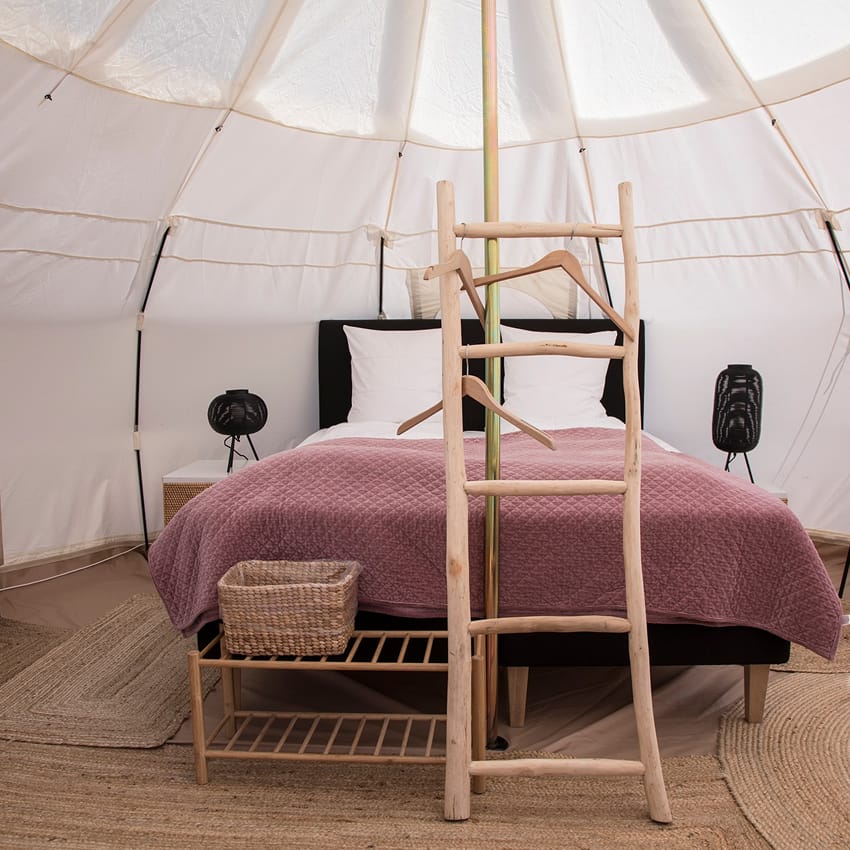 Glamping ophold for 2 med havudsigt på Samsø Badehotel
