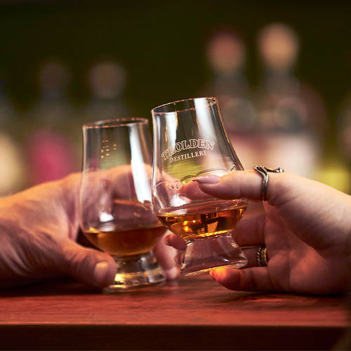 Whiskysmagning hos Trolden Destilleri