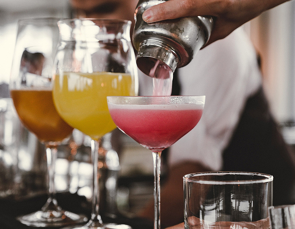 Oplevelsesgaver » cocktailkursus hos trekanten bartender thumbnail