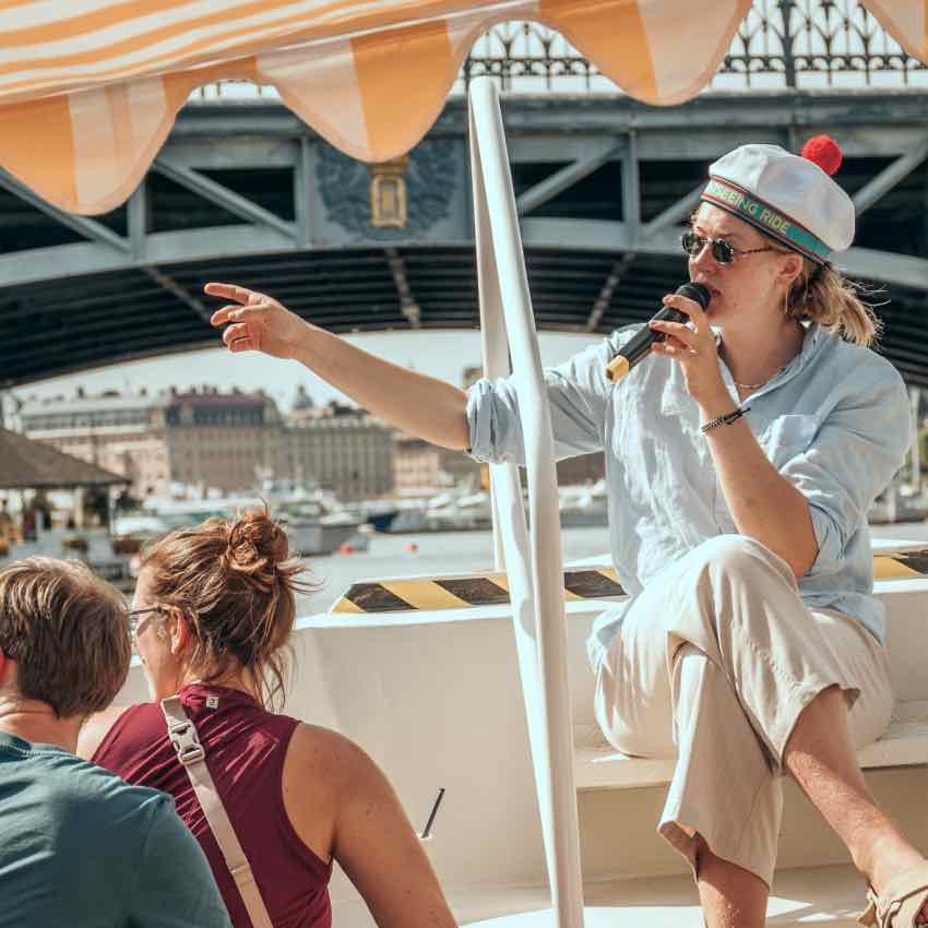 Härlig båttur med livemusik i Stockholm