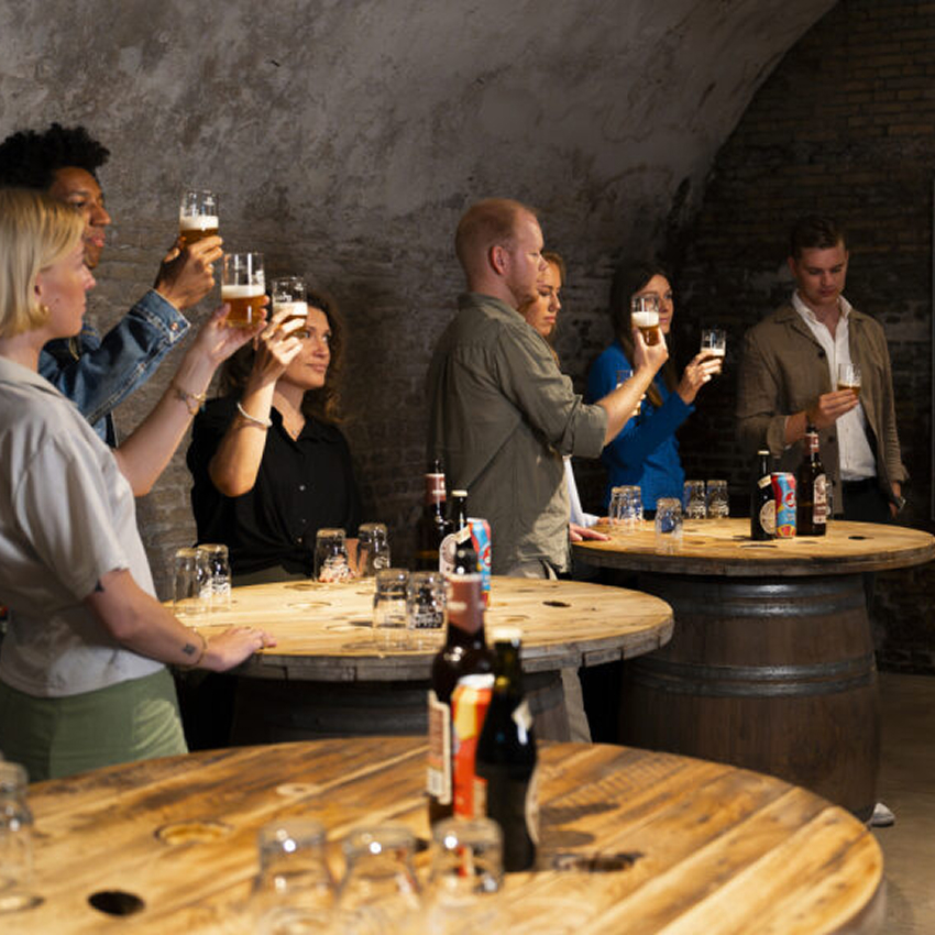 Home of Carlsberg: Adgang til udstilling samt ølsmagning